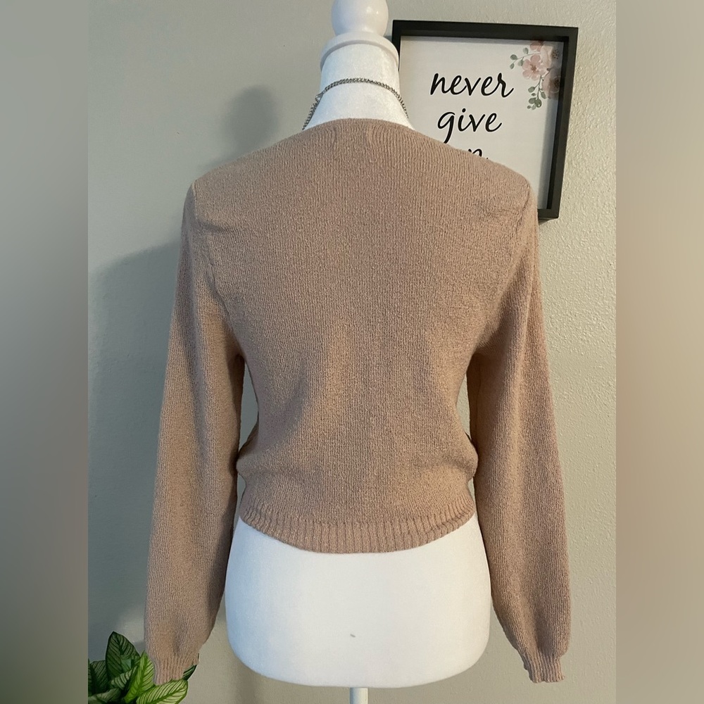 Cotton On Women’s Snap On Crop Sweater in Beige -Sz S - Picture 6 of 10